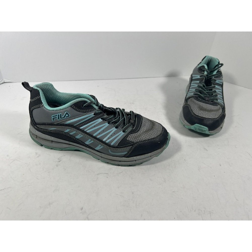 Fila Womens Evergrand Tr21 Mesh And Synthetic Athletic Sneakers Blue 6.5